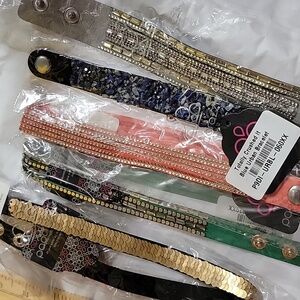 Nwt Paparazzi Jewelry Lot Necklace Bracelets 5 Pieces Bling Crystals Stones